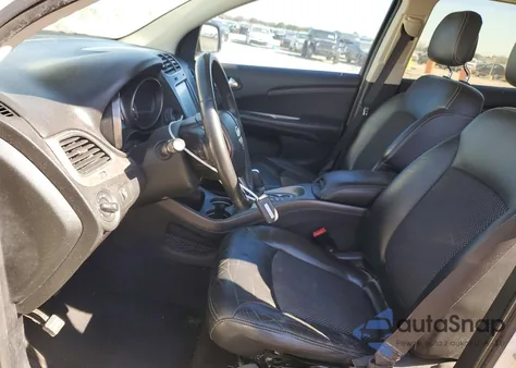 2017 Dodge Journey Crossroad z USA, uszkodzony, nr VIN 3C4PDCGB4HT634034